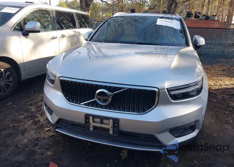2019 Volvo Xc40 T5 Momentum/T5 R-Design from USA, damaged, VIN YV4162XZ2K2007667